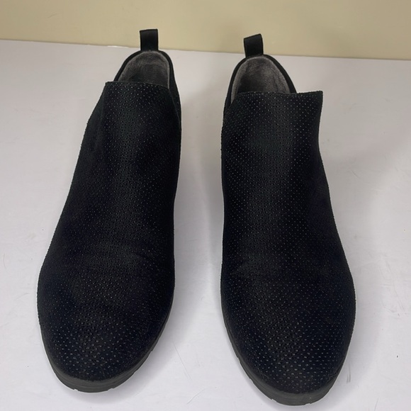 DR. SCHOLL’S Rolling Bootie Black Perforated Fabric Lug Outsile Slide-On 9M - Picture 3 of 14